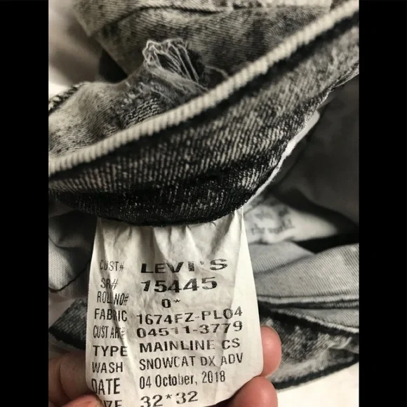 LEVI'S Acid Wash Distressed  SAMPLE/PROTYPE Jeans 32x32 - Picture 9 of 12